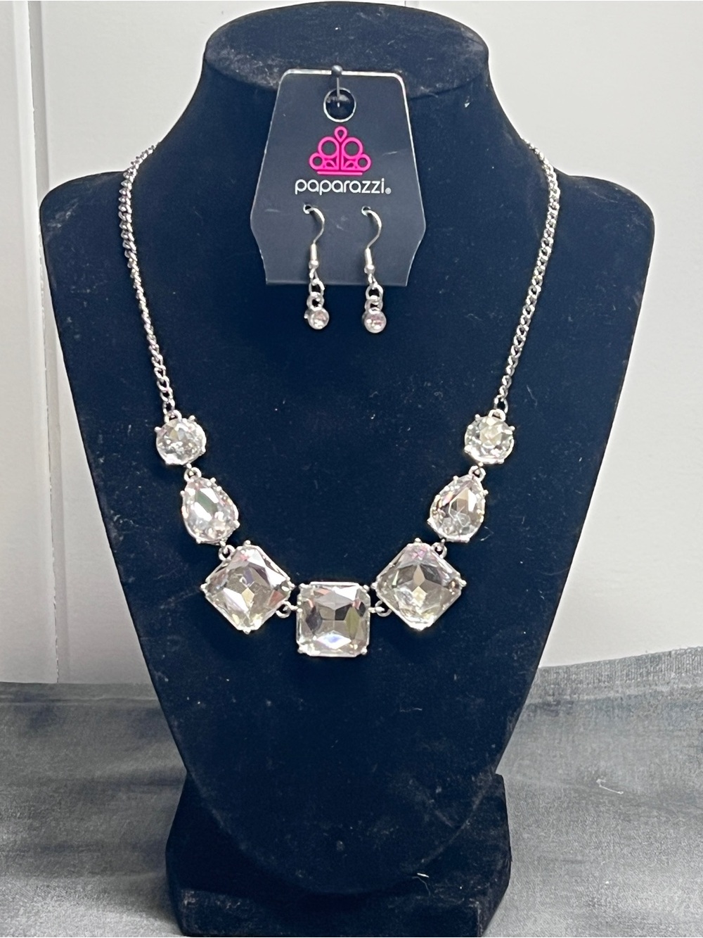 Paparazzi Clear Crystal Silver-Tone Statement Necklace with Drop Earrings